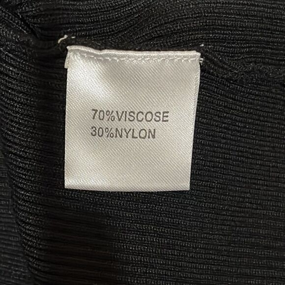 AmélieBoutik Women V Neck Button Ribbed Sweater - Picture 9 of 12